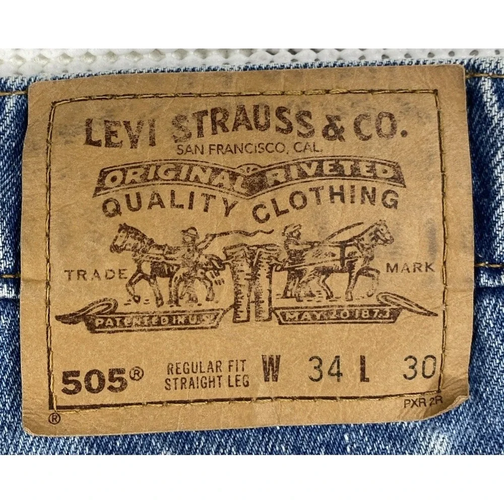 Levis faded size
